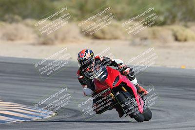 media/Nov-16-2025-Race Pace (Sun) [[8c5fa54630]]/Non Verified Riders (1st 20 Minutes)/2-Turn 10 (1010am)/